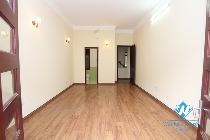 Spacious swimming pool house for rent in Tay Ho